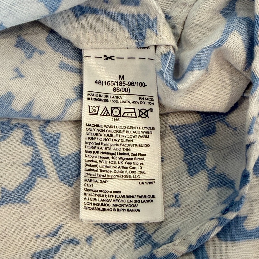 GAP Hawaiian Camp Shirt Mens Med Blue Linen Cotton Short Sleeve Beach Vacation - Picture 4 of 5
